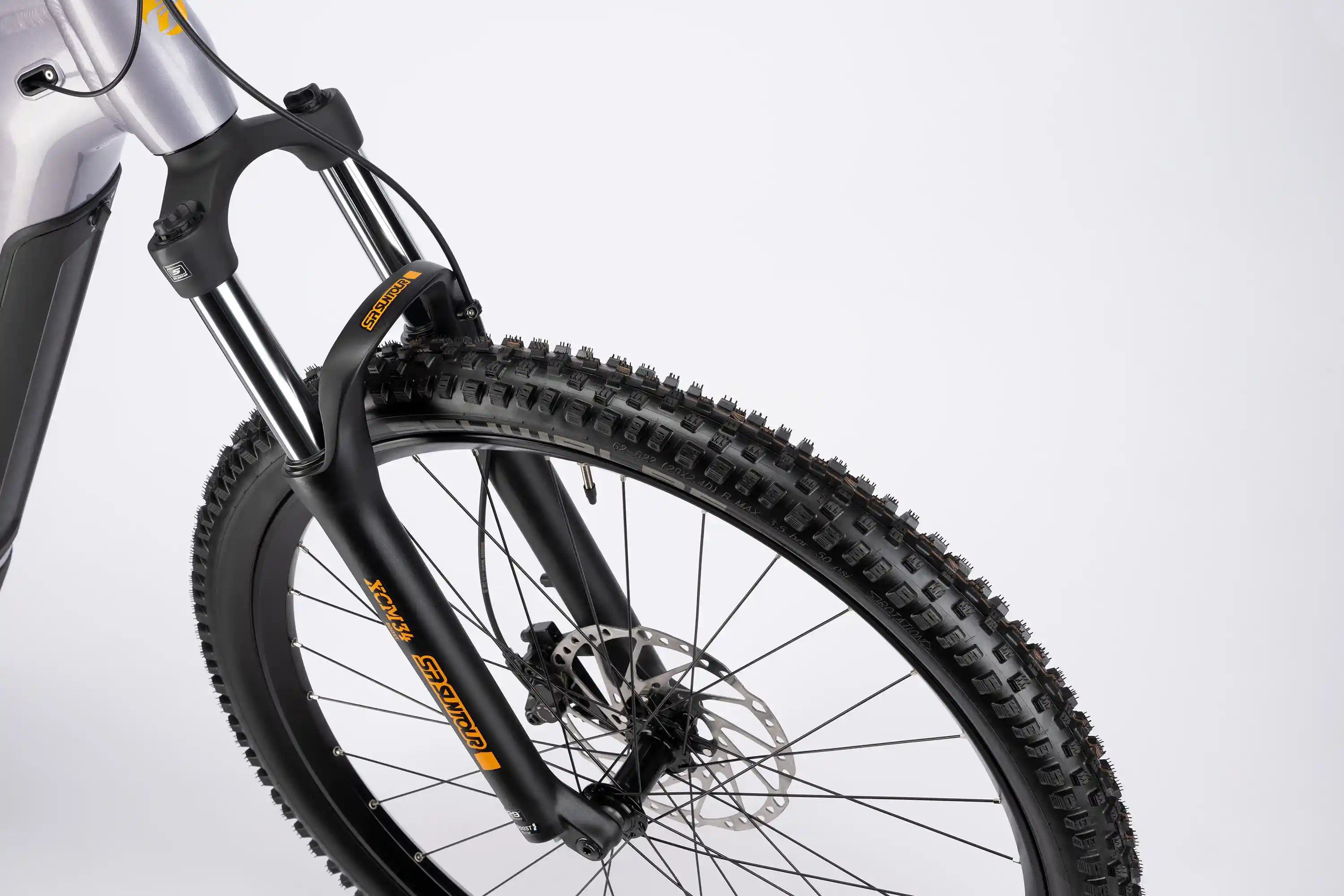 Ghost e-teru universal SR Suntour framgaffel